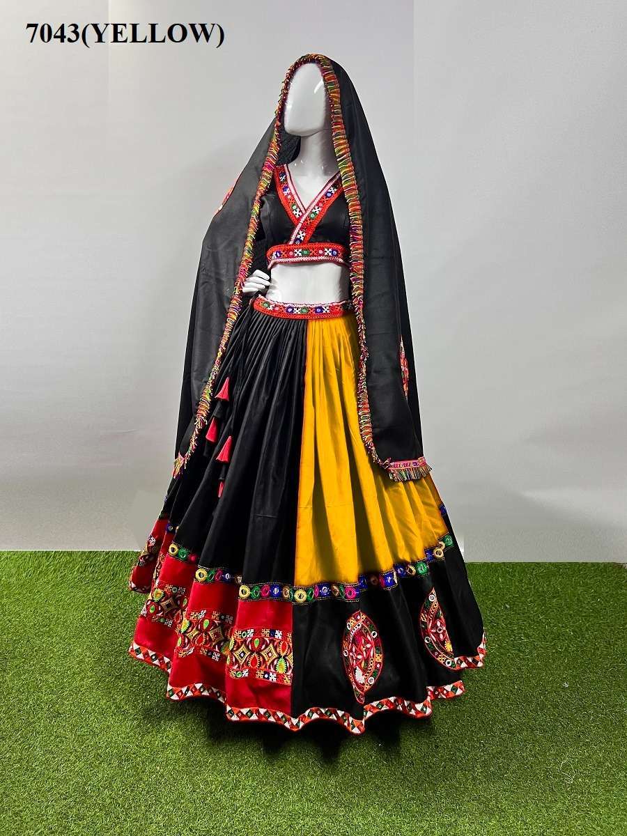 AWY 7043 COLOURS DESIGNER WITH MULTY WORK NAVRATRI CHANIYA CHOLI ARE AVAILABLE AT WHOLESALE PRICE