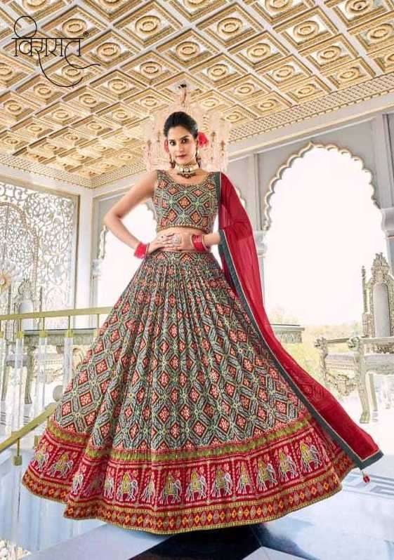ANANYA NX LEHENGA BY VIRASAT DESIGNER WITH PRINTED AND HAND WORK MUSLIN READYMADE LEHENGAS ARE AVAILABLE AT WHOLESALE PRICE