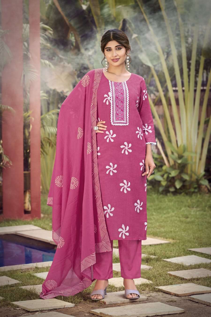 BATIK VOL-6 SERIES 1001 TO 1006 BY OSSM DESIGNER BATIK PRINT COTTON KURTI WITH BOTTOM AND DUPATTA ARE AVAILABLE AT WHOLESALE PRICE