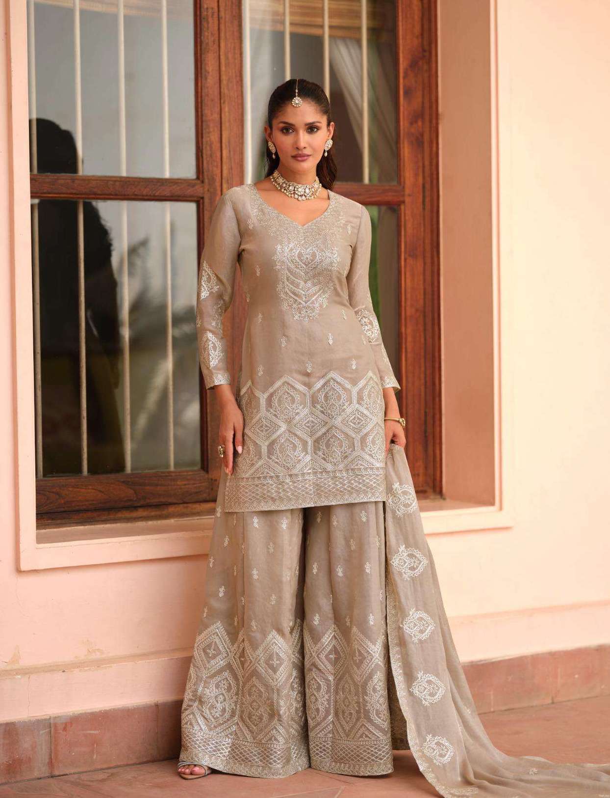 MANYA SERIES 10659 TO 10661 BY MOR BAGH AASHIRWAD DESIGNER HEAVY WORK SILK READYMADE SALWAR SUITS ARE AVAILABLE AT WHOLESALE PRICE