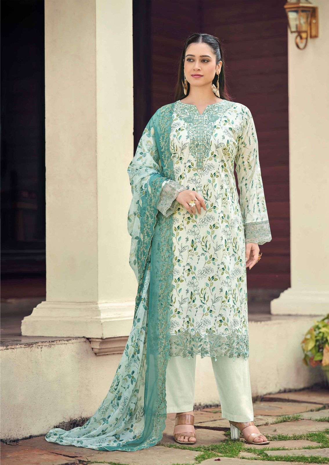 AABYAAN LAWN VOL-1 SERIES 101 TO 106 BY COSMOS DESIGNER PRINTED AND PATCH WORK LAWN COTTON SUITS ARE AVAILABLE AT WHOLESALE PRICE